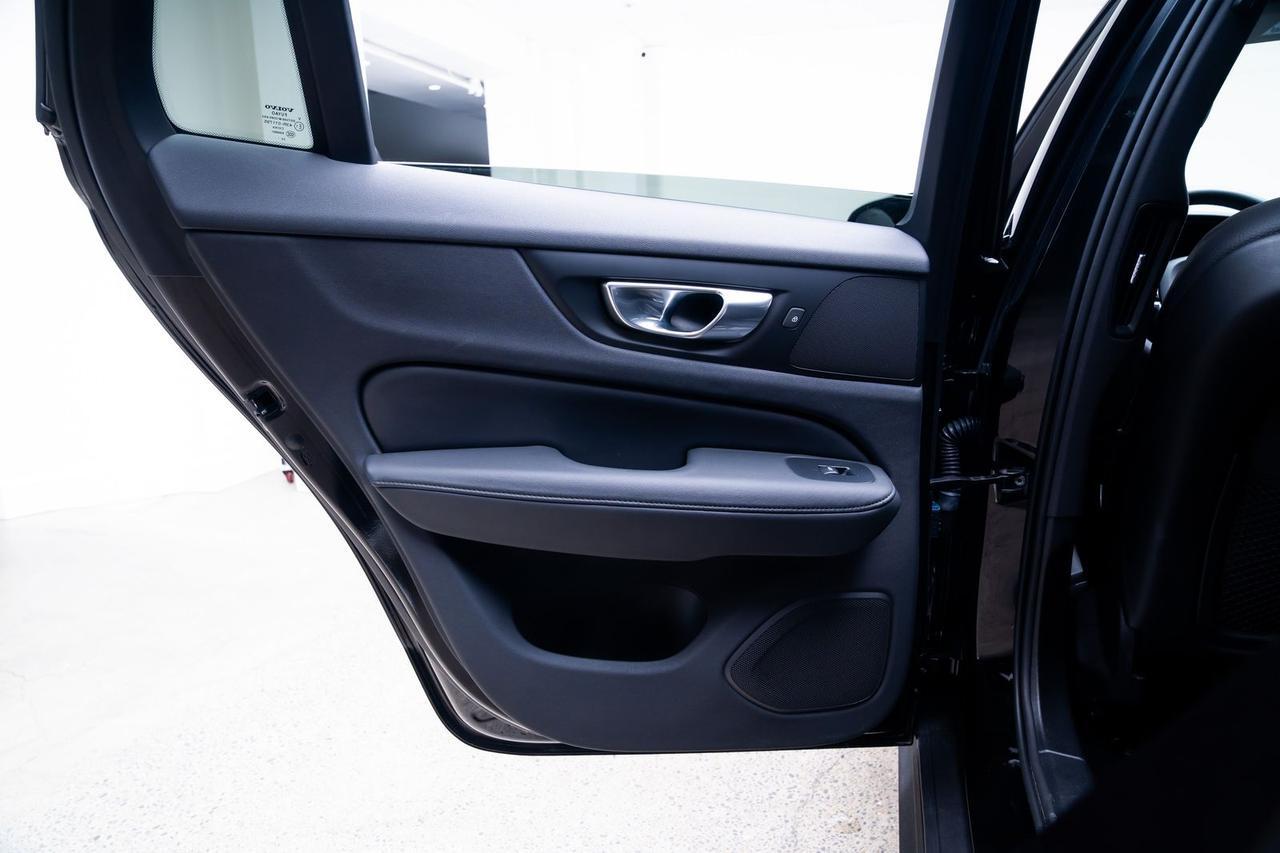 2025 Volvo V60 Cross Country B5 Plus Adaptive Cruise Blind Spot Assist Portland OR