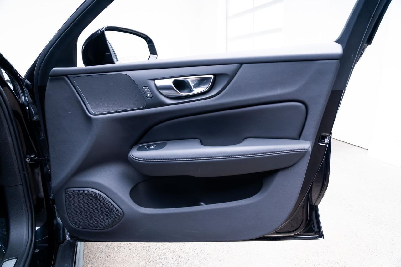 2025 Volvo V60 Cross Country B5 Plus Adaptive Cruise Blind Spot Assist Portland OR