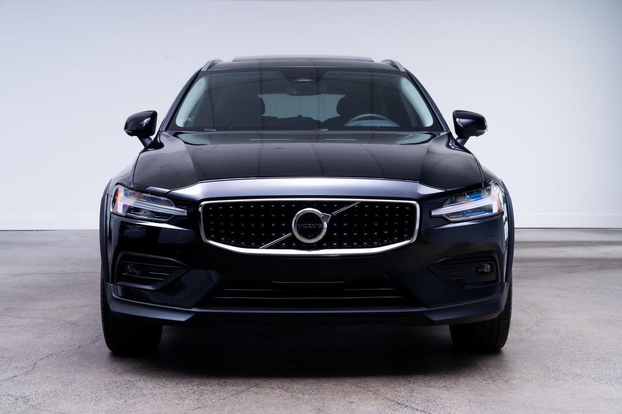2025 Volvo V60 Cross Country B5 Plus Adaptive Cruise Blind Spot Assist Portland OR