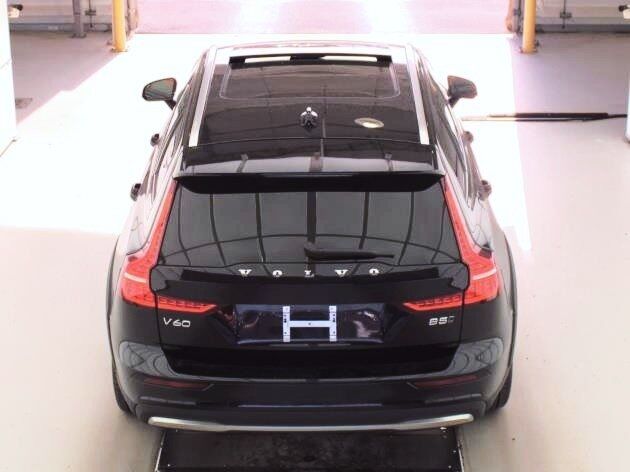 2025 Volvo V60 Cross Country B5 Plus Adaptive Cruise Heated Seats Portland OR