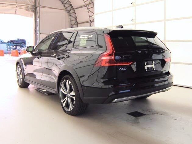 2025 Volvo V60 Cross Country B5 Plus Adaptive Cruise Heated Seats Portland OR