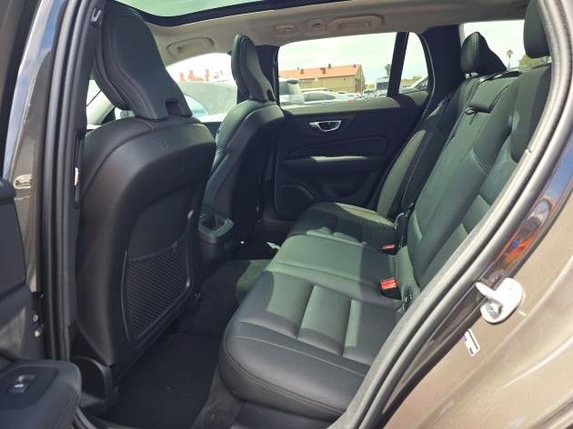 2025 Volvo V60 Cross Country B5 Plus Adaptive Cruise Panoramic Roof Portland OR