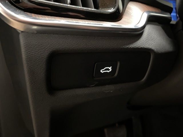 2025 Volvo V60 Cross Country B5 Plus Dallas TX