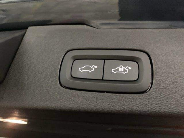 2025 Volvo V60 Cross Country B5 Plus Dallas TX