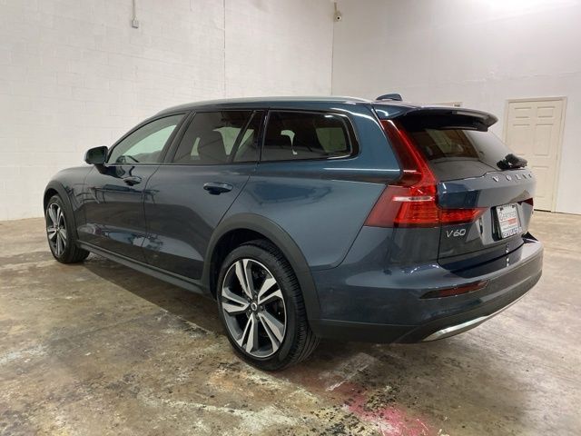 2025 Volvo V60 Cross Country B5 Plus Dallas TX
