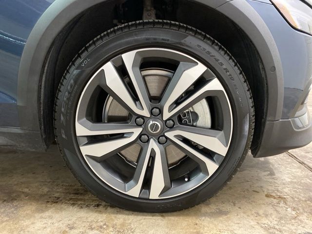 2025 Volvo V60 Cross Country B5 Plus Dallas TX