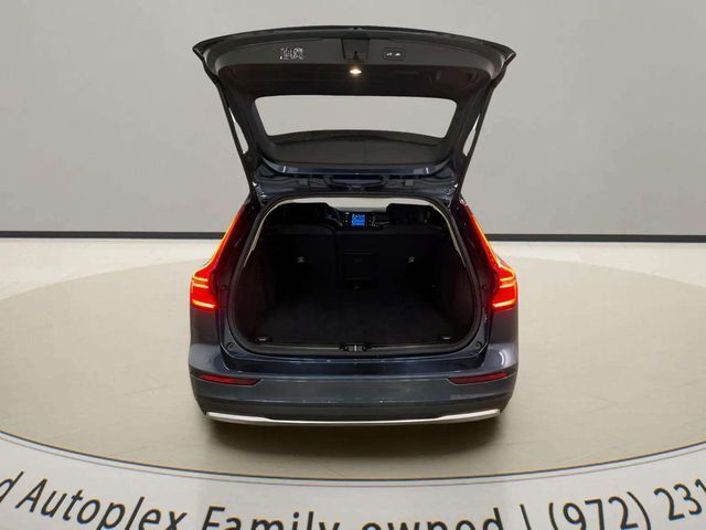 2025 Volvo V60 Cross Country B5 Plus Dallas TX