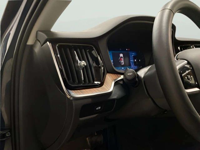 2025 Volvo V60 Cross Country B5 Plus Dallas TX