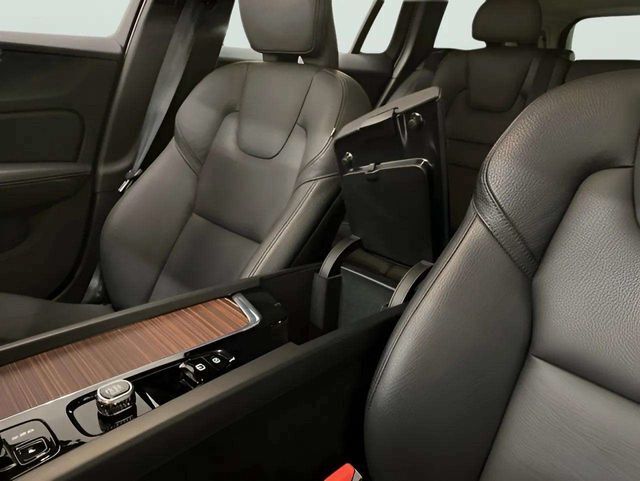2025 Volvo V60 Cross Country B5 Plus Dallas TX