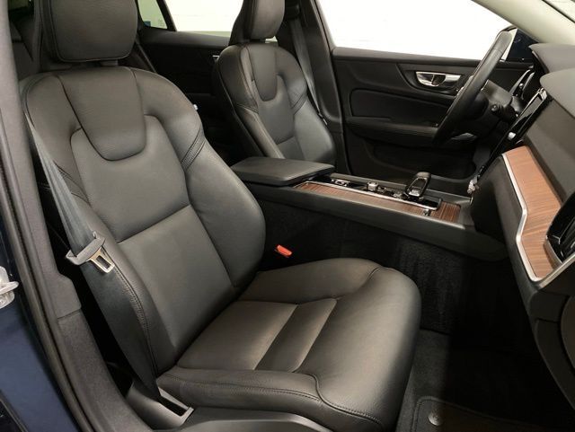 2025 Volvo V60 Cross Country B5 Plus Dallas TX