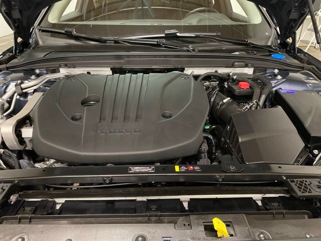 2025 Volvo V60 Cross Country B5 Plus Dallas TX