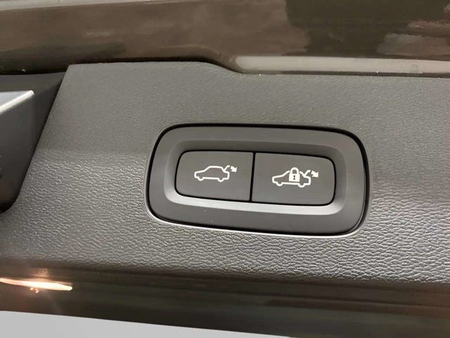 2025 Volvo V60 Cross Country B5 Plus Dallas TX