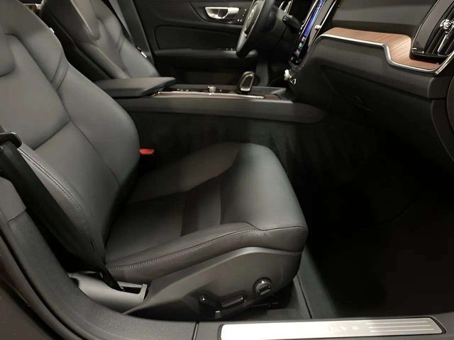 2025 Volvo V60 Cross Country B5 Plus Dallas TX