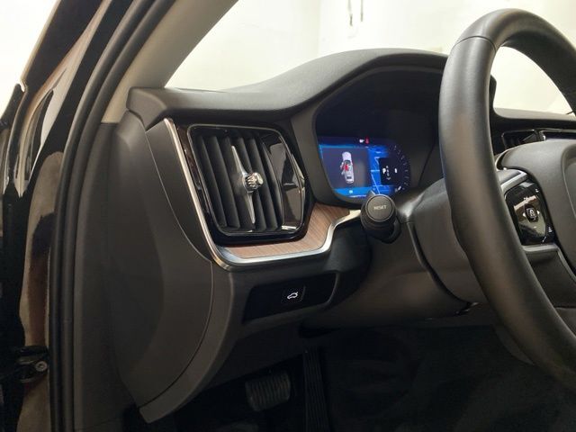 2025 Volvo V60 Cross Country B5 Plus Dallas TX