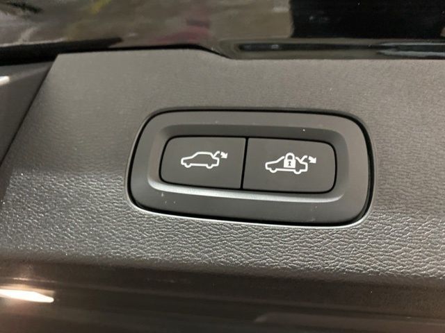 2025 Volvo V60 Cross Country B5 Plus Dallas TX