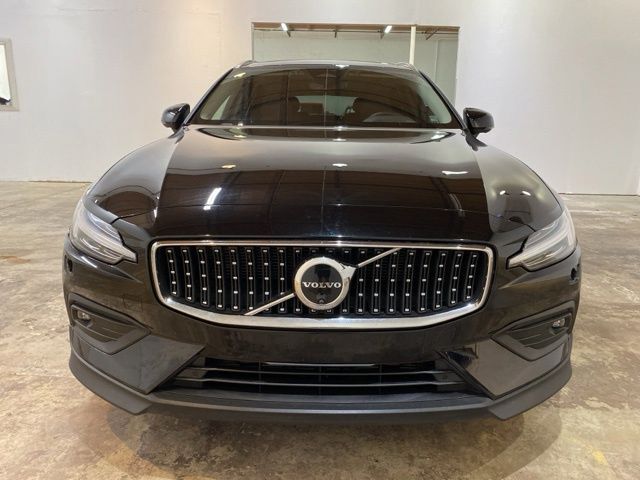 2025 Volvo V60 Cross Country B5 Plus Dallas TX