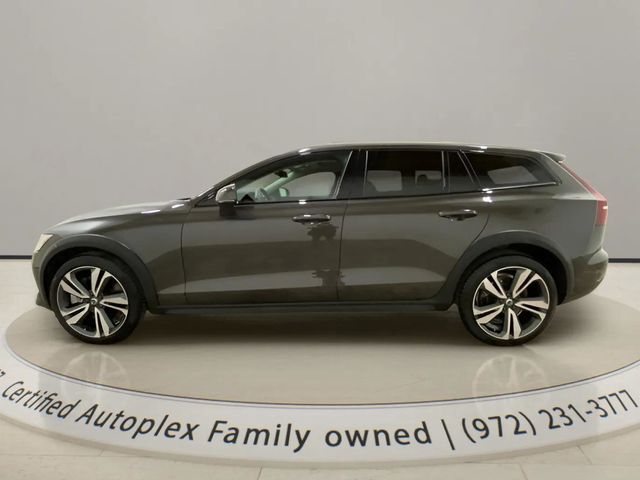 2025 Volvo V60 Cross Country B5 Plus Dallas TX