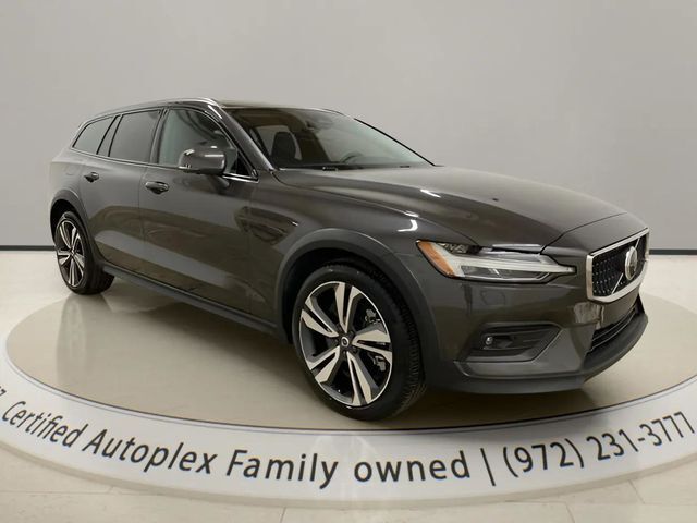 2025 Volvo V60 Cross Country B5 Plus Dallas TX