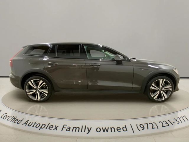 2025 Volvo V60 Cross Country B5 Plus Dallas TX