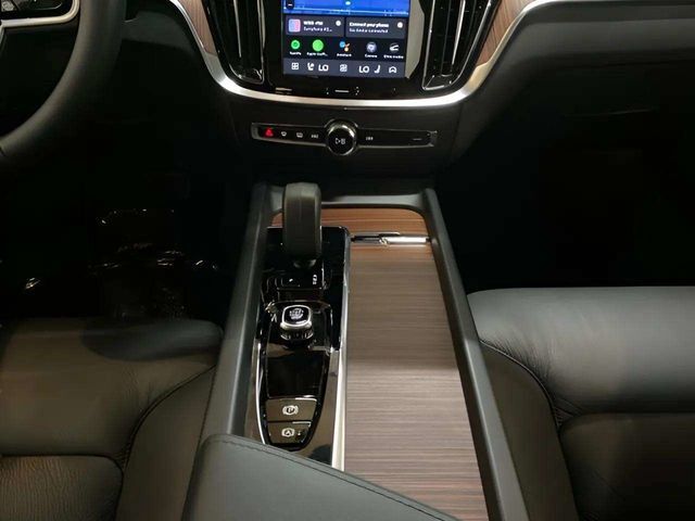 2025 Volvo V60 Cross Country B5 Plus Dallas TX