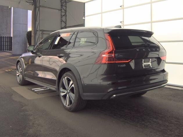 2025 Volvo V60 Cross Country B5 Plus Bend OR