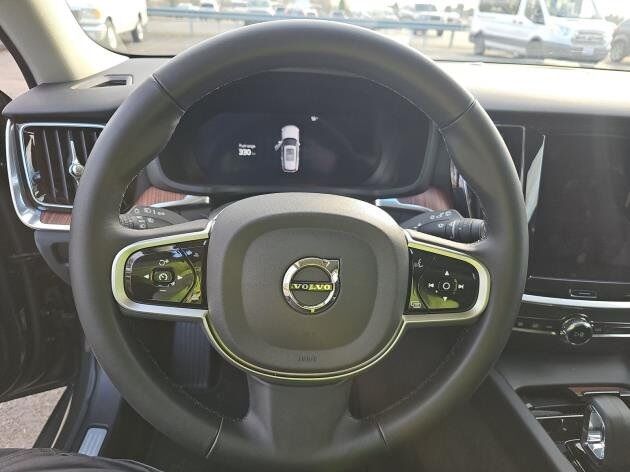 2025 Volvo V60 Cross Country B5 Plus Bend OR