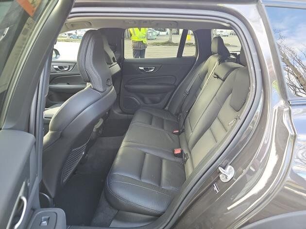 2025 Volvo V60 Cross Country B5 Plus Bend OR