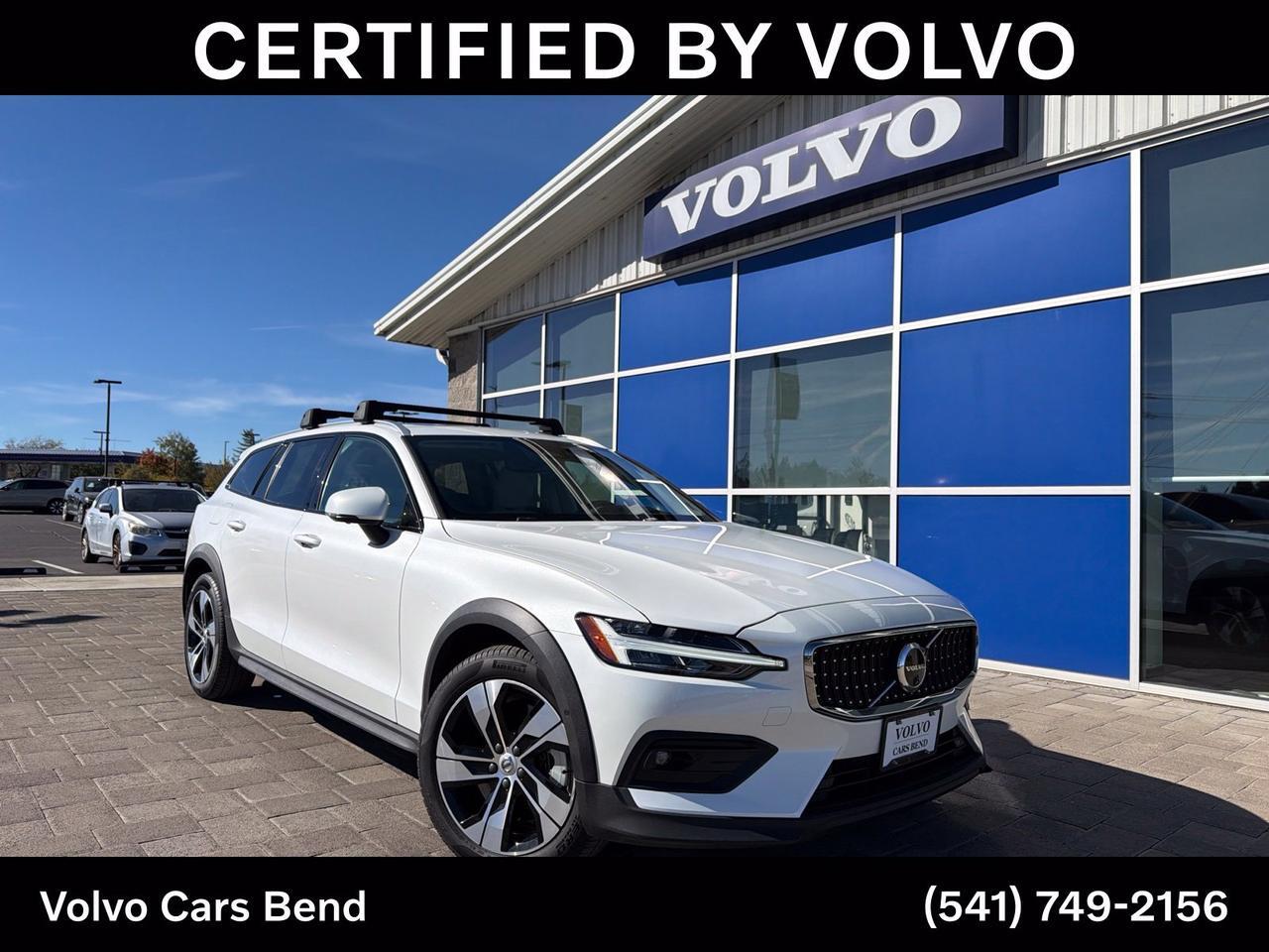 2025 Volvo V60 Cross Country B5 Plus