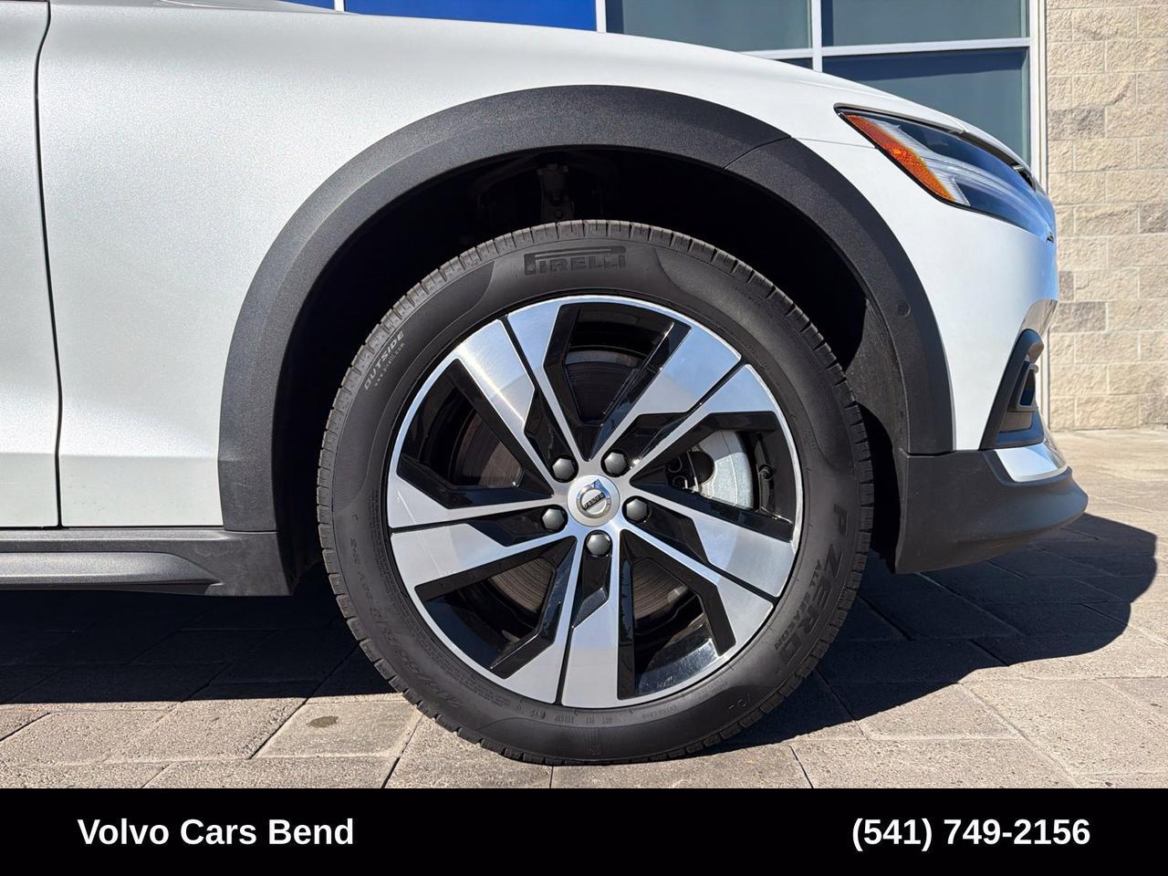 2025 Volvo V60 Cross Country B5 Plus Bend OR