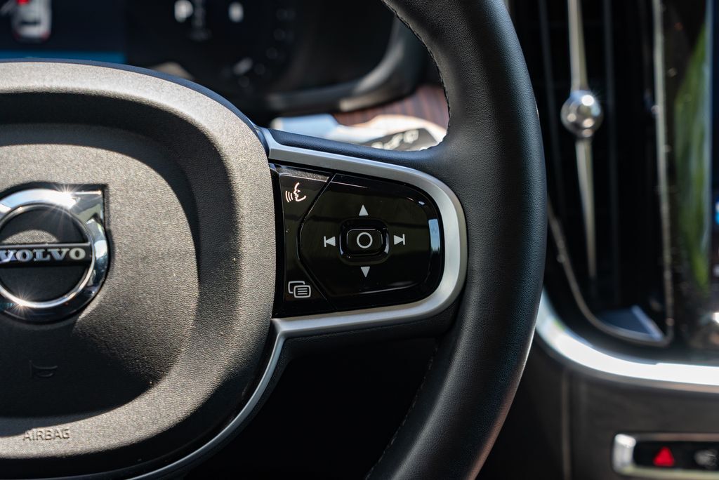 2025 Volvo V60 Cross Country B5 Plus Beaverton OR