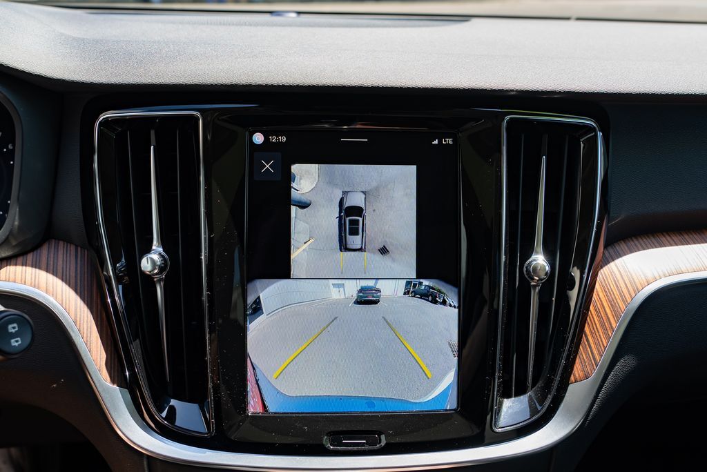 2025 Volvo V60 Cross Country B5 Plus Beaverton OR