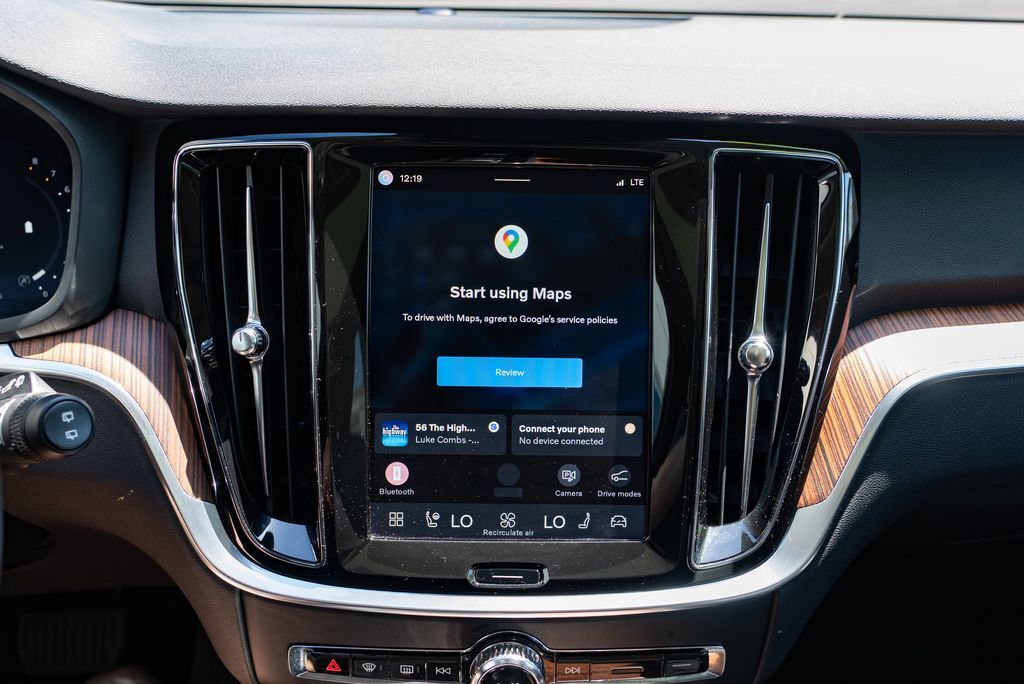 2025 Volvo V60 Cross Country B5 Plus Beaverton OR