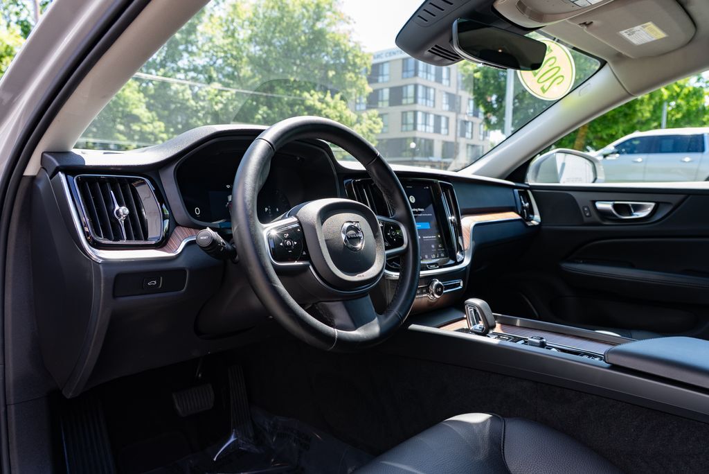 2025 Volvo V60 Cross Country B5 Plus Beaverton OR