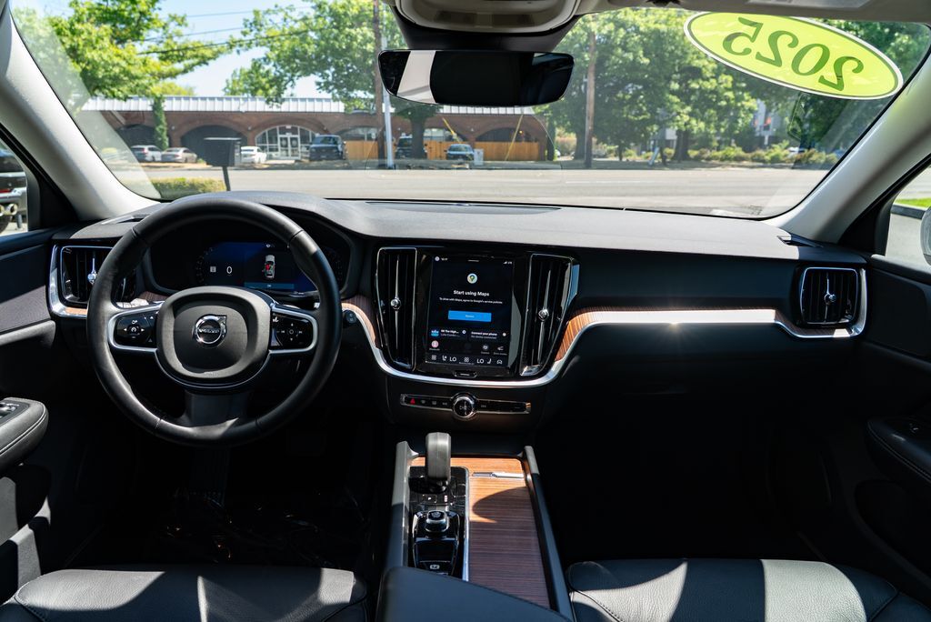 2025 Volvo V60 Cross Country B5 Plus Beaverton OR