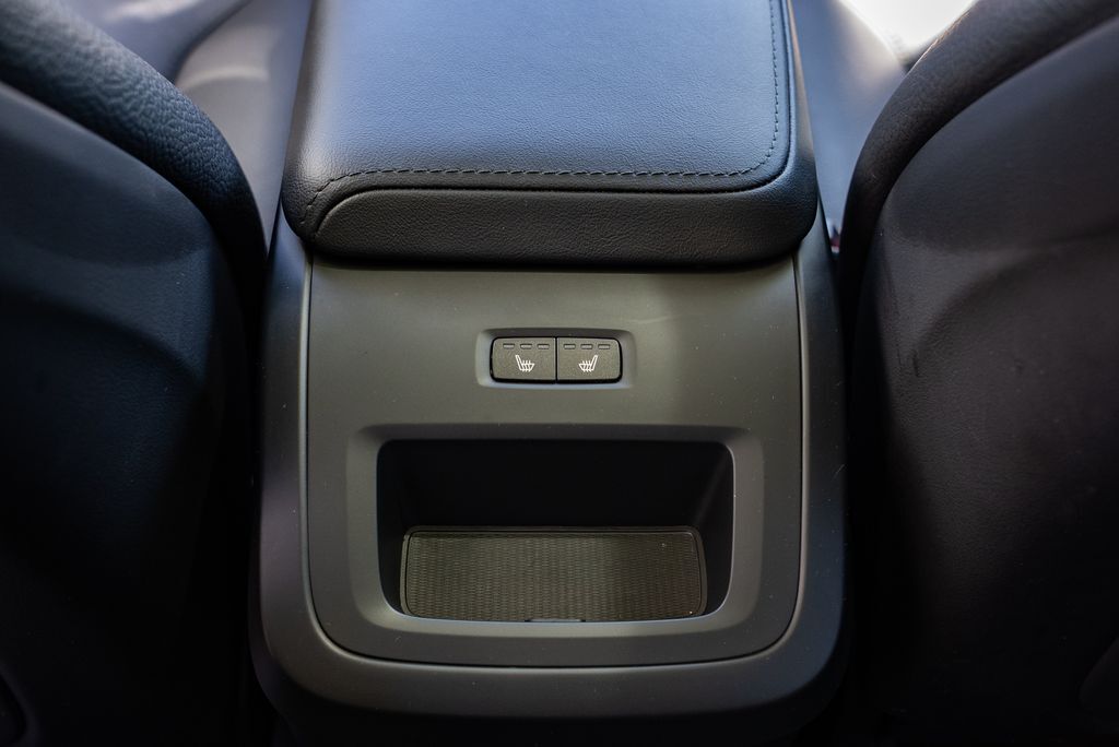 2025 Volvo V60 Cross Country B5 Plus Beaverton OR