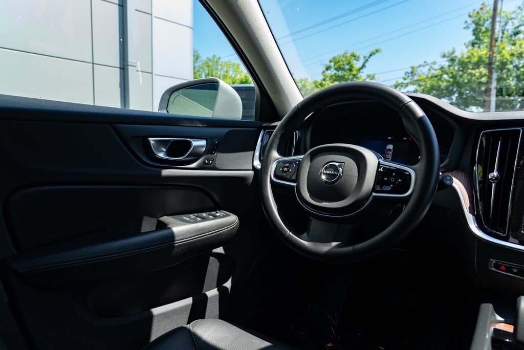 2025 Volvo V60 Cross Country B5 Plus Beaverton OR