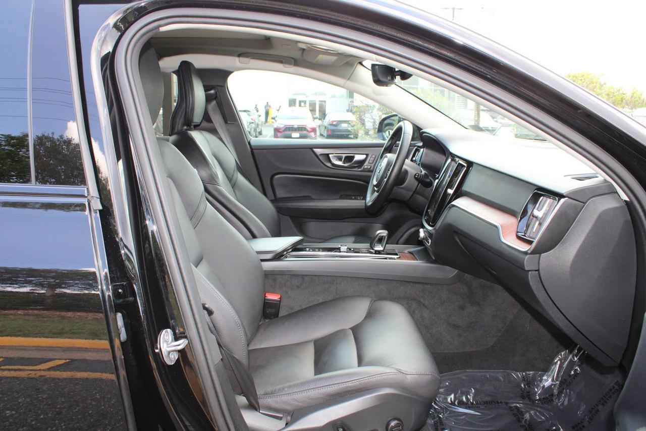2025 Volvo V60 Cross Country B5 Plus Stafford VA