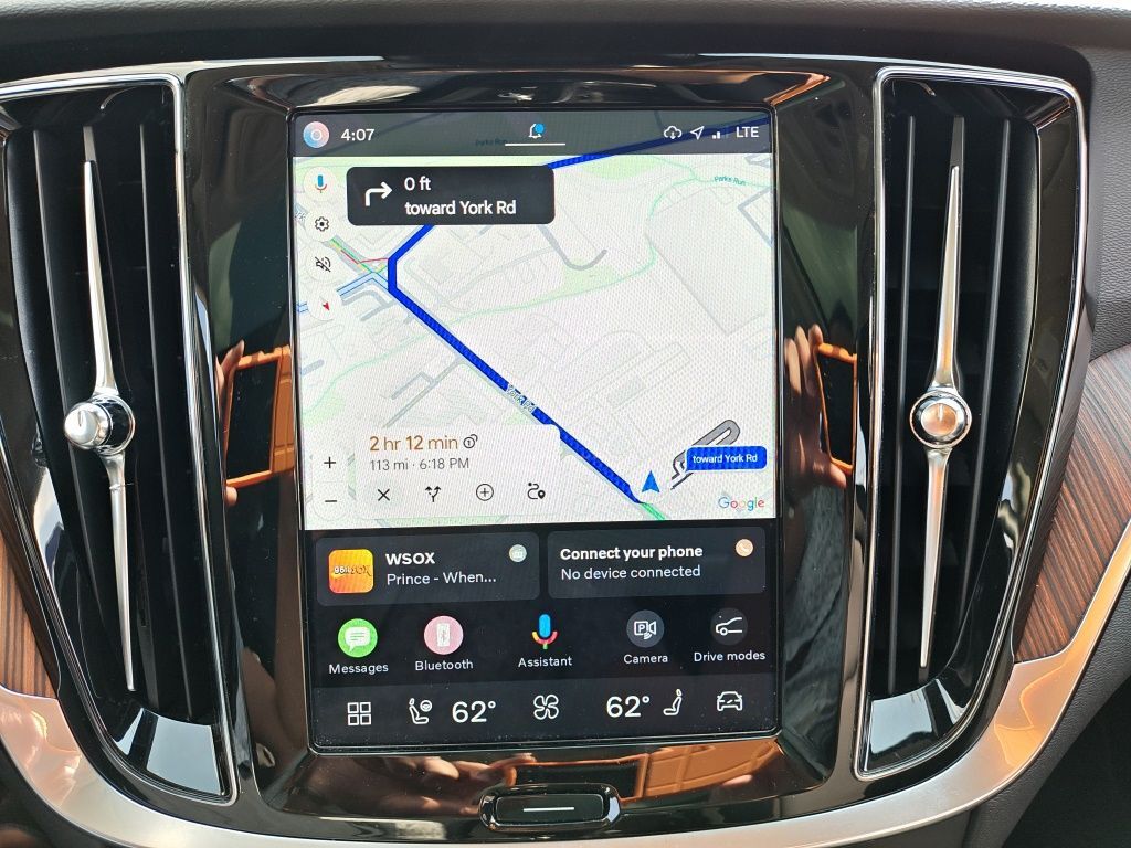2025 Volvo V60 Cross Country B5 Plus Hunt Valley MD