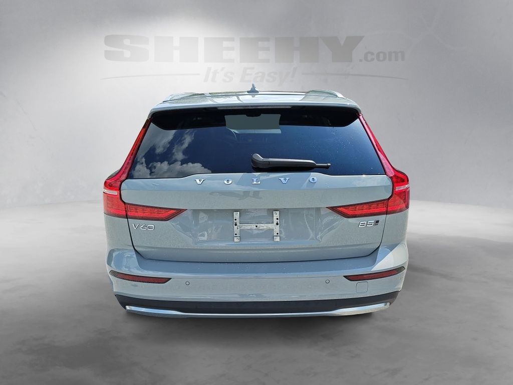 2025 Volvo V60 Cross Country B5 Plus Hunt Valley MD