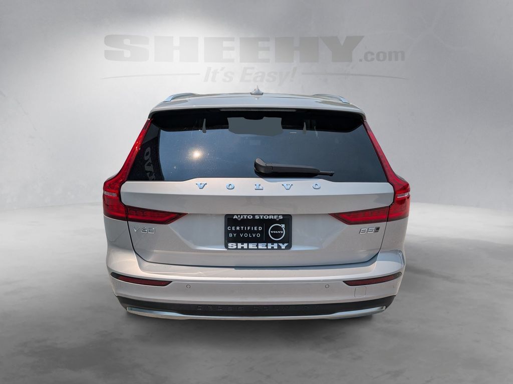 2025 Volvo V60 Cross Country B5 Plus Hunt Valley MD