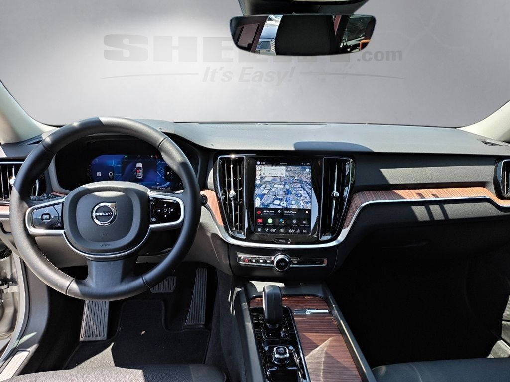 2025 Volvo V60 Cross Country B5 Plus Hunt Valley MD