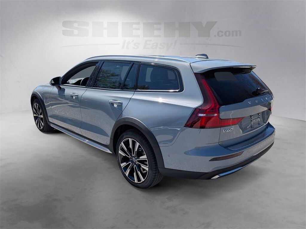 2025 Volvo V60 Cross Country B5 Ultra Hunt Valley MD
