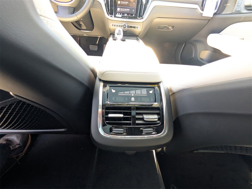 2025 Volvo V60 Cross Country B5 Ultra Hunt Valley MD