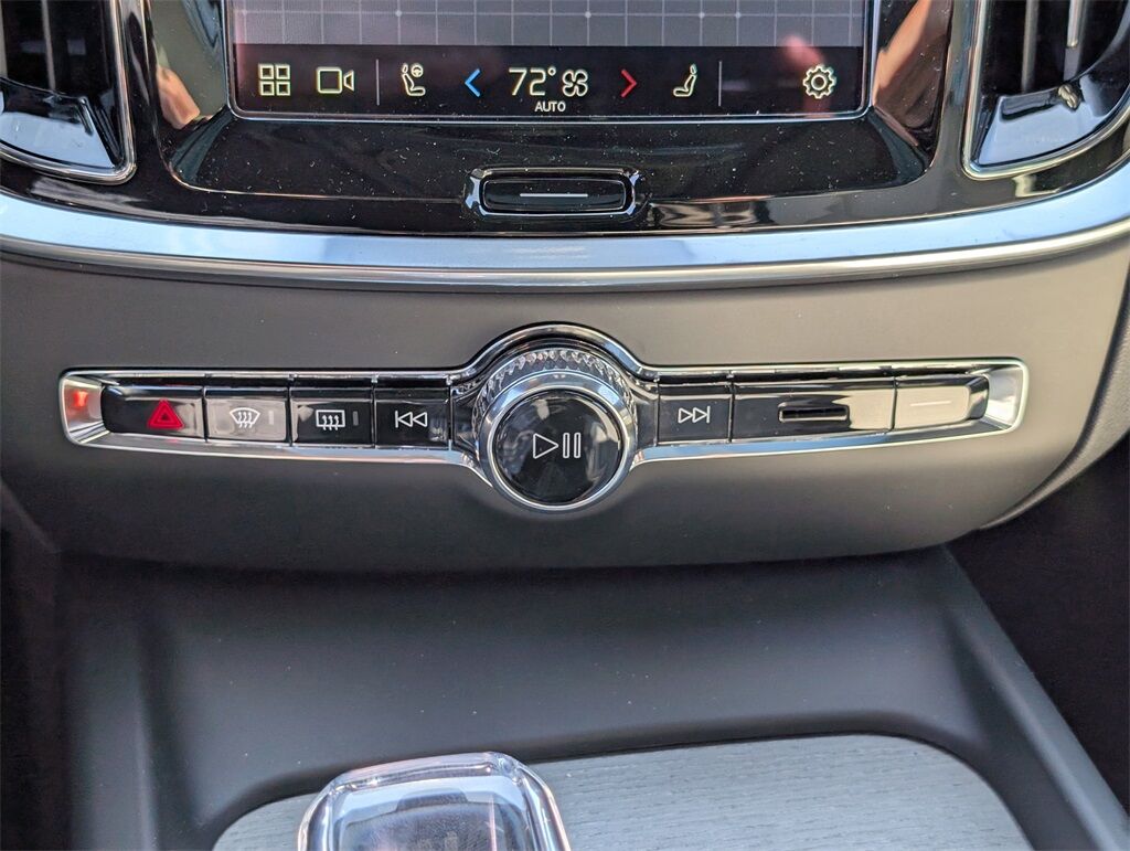 2025 Volvo V60 Cross Country B5 Ultra Hunt Valley MD