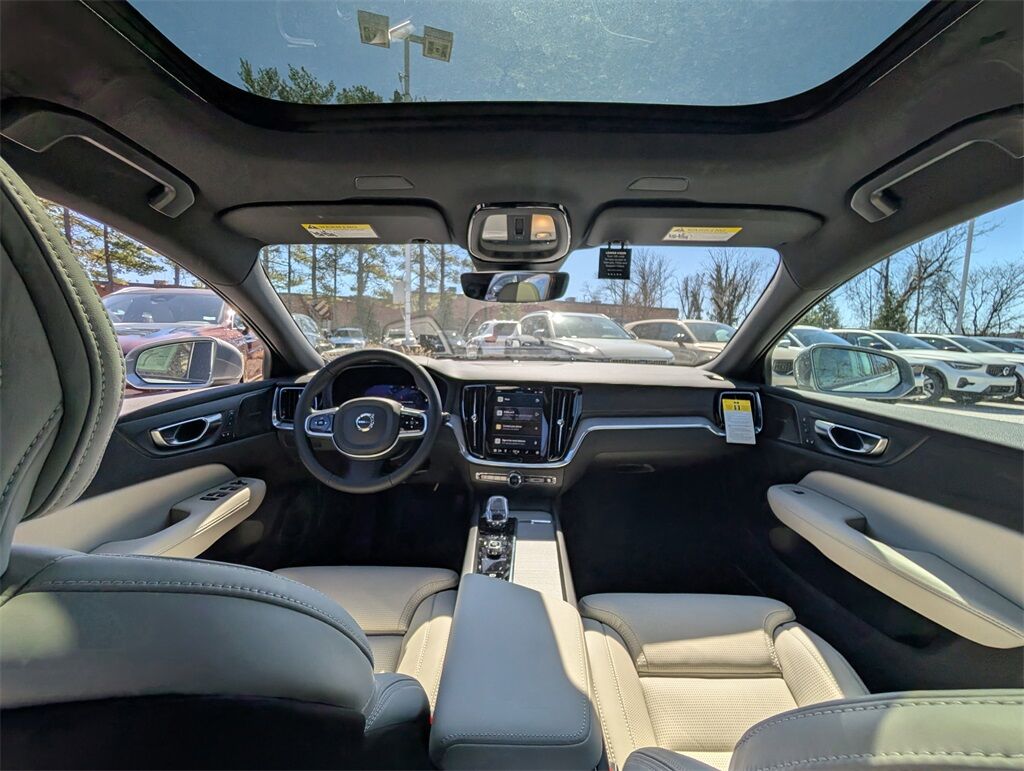 2025 Volvo V60 Cross Country B5 Ultra Hunt Valley MD