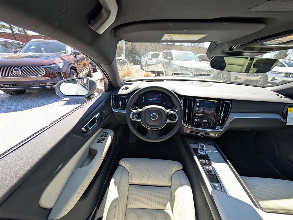 2025 Volvo V60 Cross Country B5 Ultra Hunt Valley MD