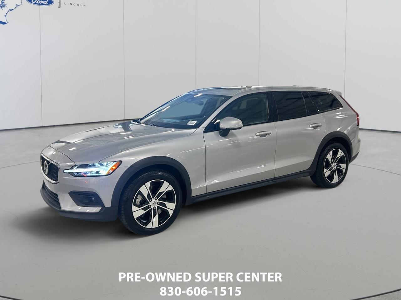 2025 Volvo V60 Cross Country Plus