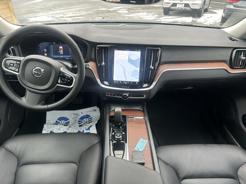 2025 Volvo V60 Cross Country Plus Webster MA