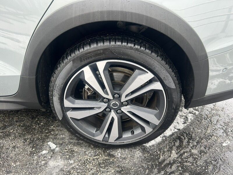 2025 Volvo V60 Cross Country Plus Webster MA