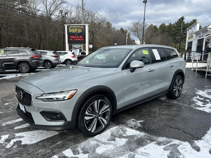 2025 Volvo V60 Cross Country Plus Webster MA